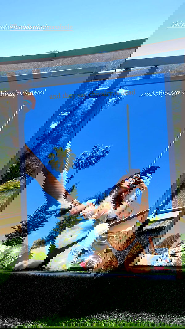 nikkibitez nikkibitez archive image