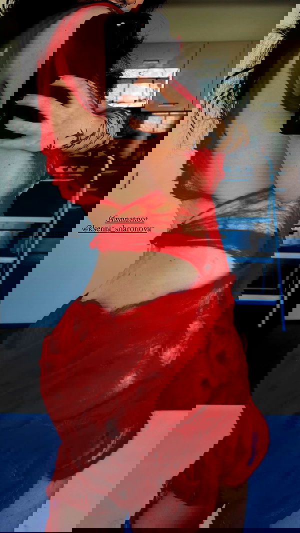 nikkibitez nikkibitez archive image