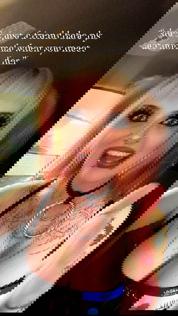 nikkibitez nikkibitez archive image