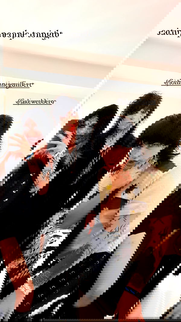 nikkibitez nikkibitez archive image