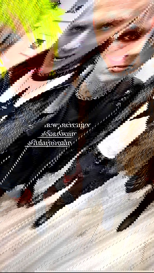 nikkibitez nikkibitez archive image