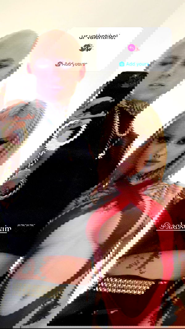 nikkibitez nikkibitez archive image