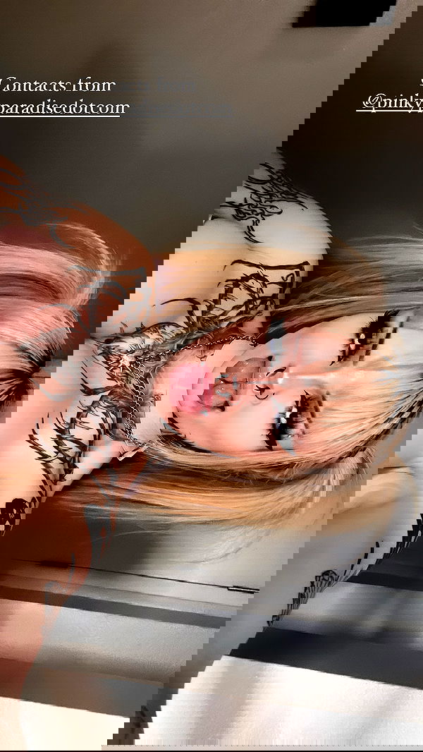 nikkibitez nikkibitez archive image