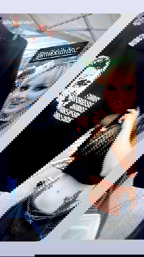 nikkibitez nikkibitez archive image