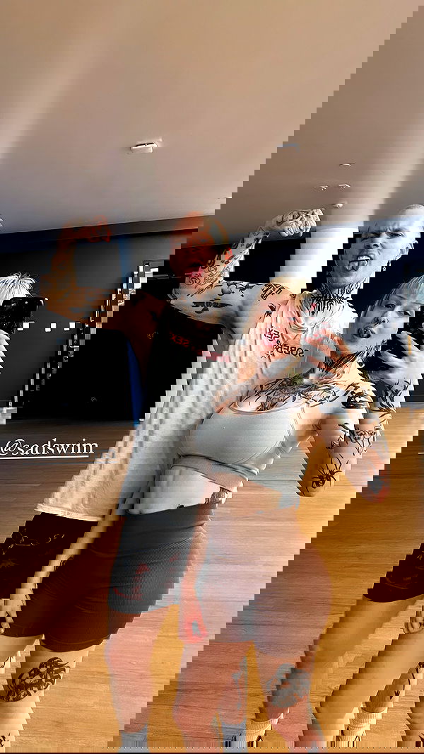 nikkibitez nikkibitez archive image