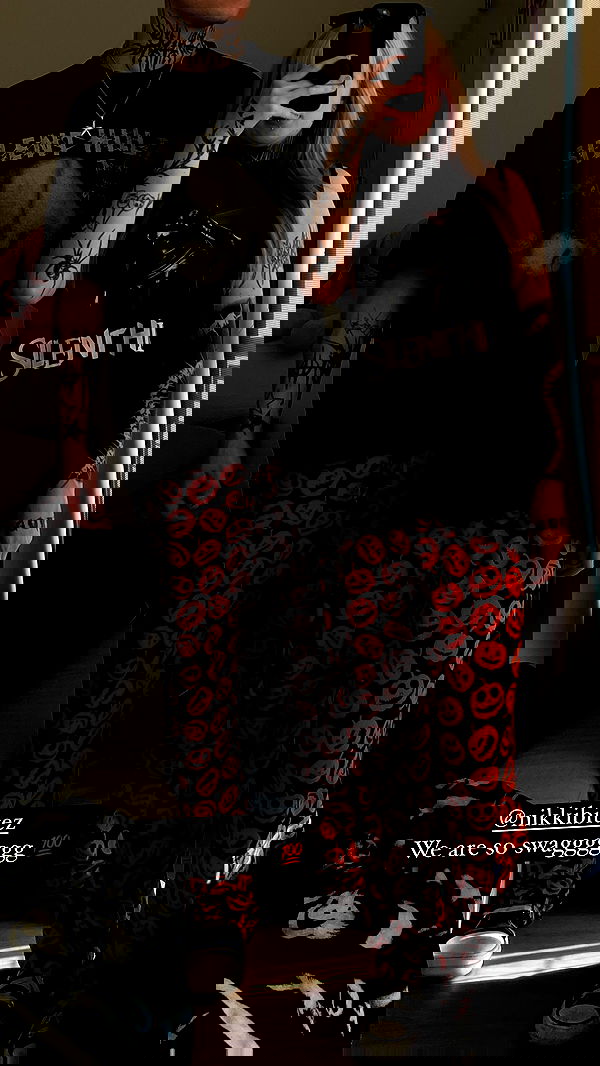 nikkibitez nikkibitez archive image