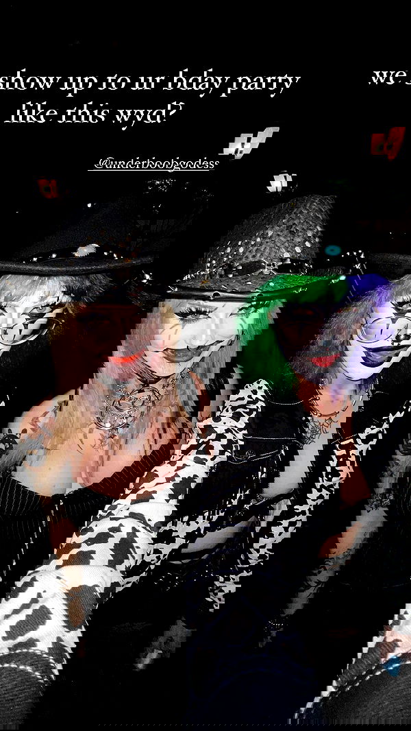 nikkibitez nikkibitez archive image