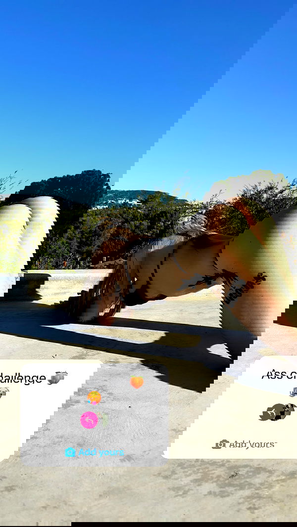 nikkibitez nikkibitez archive image