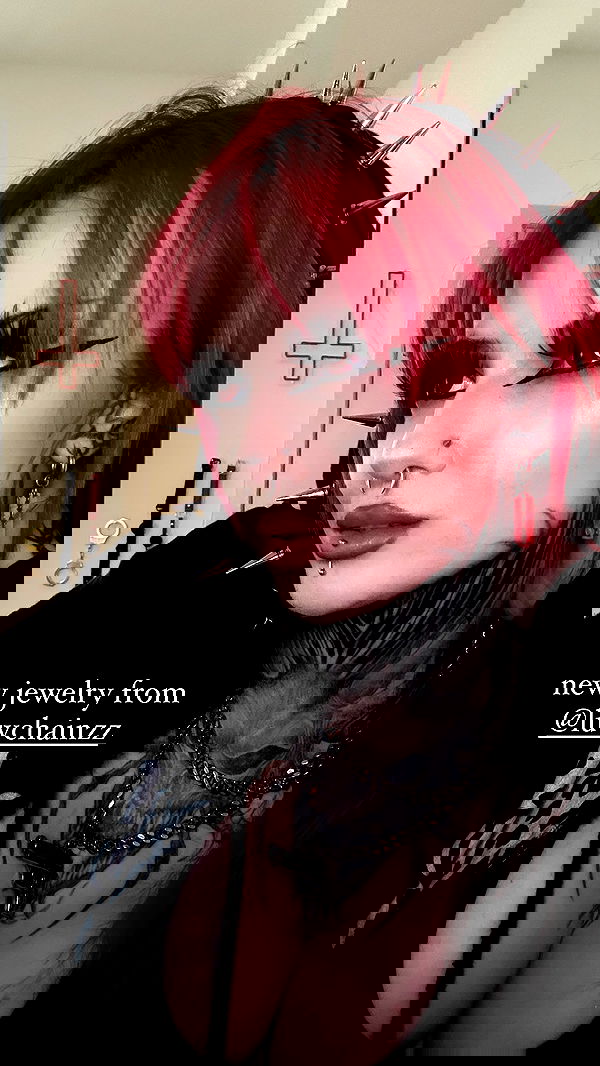 nikkibitez nikkibitez archive image