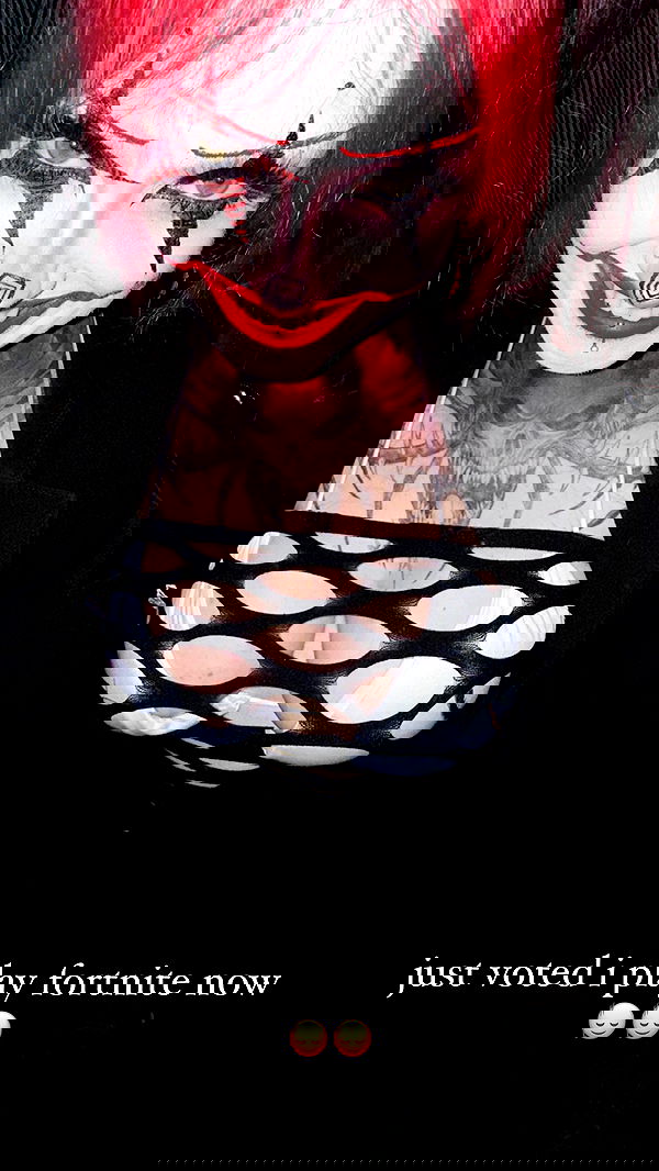 nikkibitez nikkibitez archive image