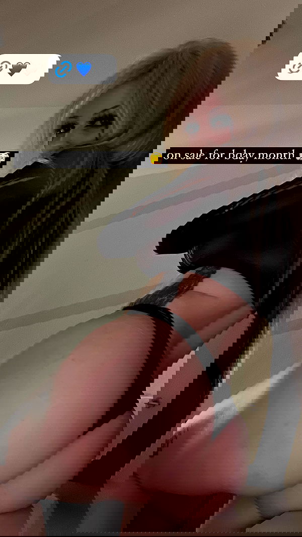 nikkibitez nikkibitez archive image