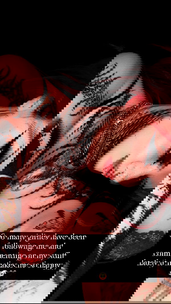 nikkibitez nikkibitez archive image