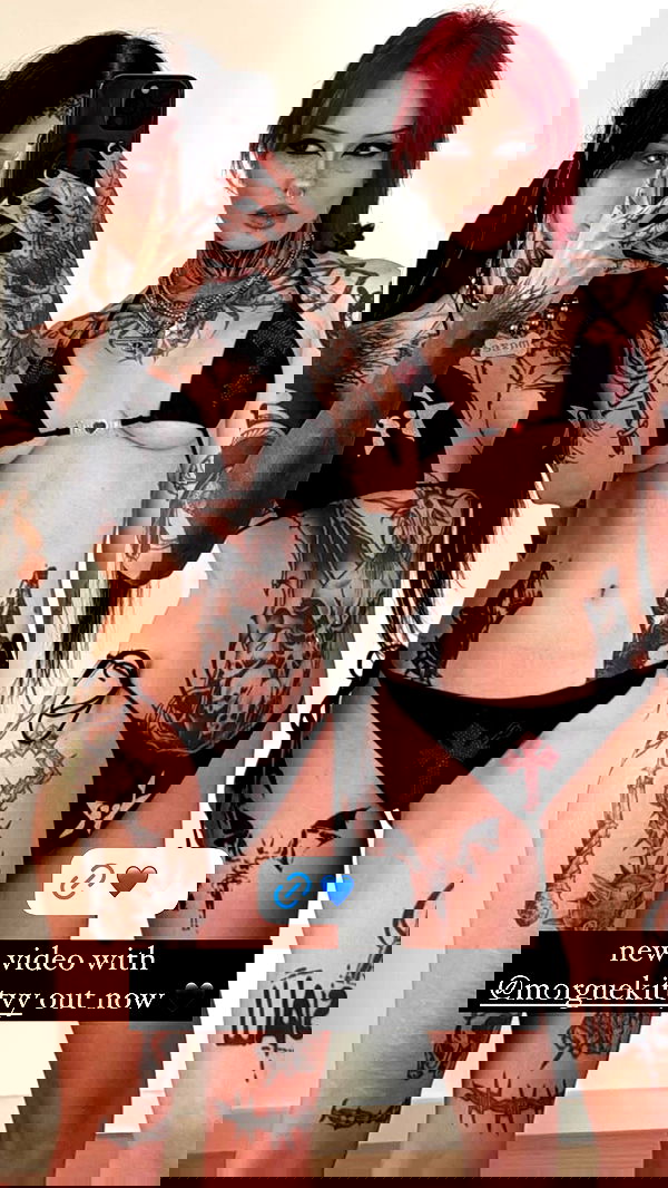 nikkibitez nikkibitez archive image