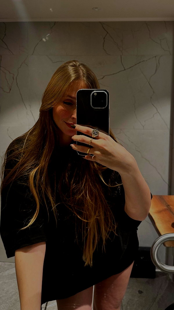 nikol.shishak instagram image archive image