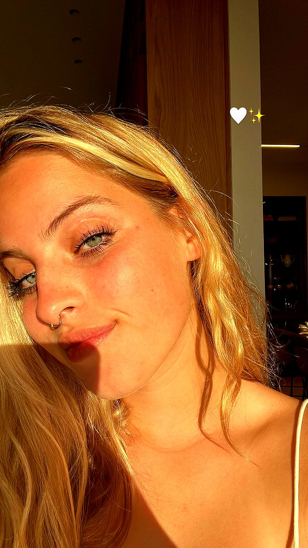 noa_freund instagram image archive image