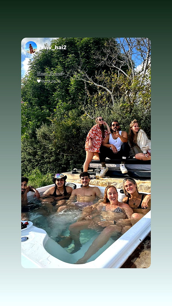 noa_freund instagram image archive image