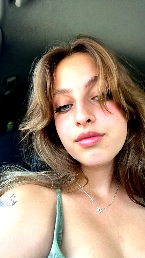 noa_freund instagram image archive image