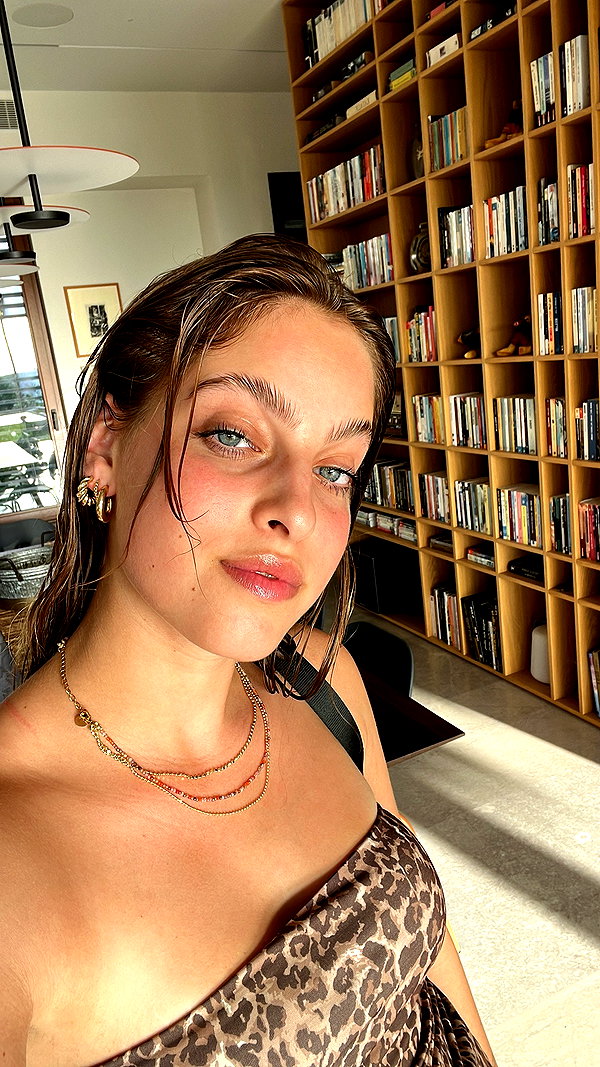 noa_freund instagram image archive image