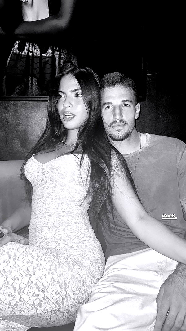 noa_mendel_ instagram image archive image