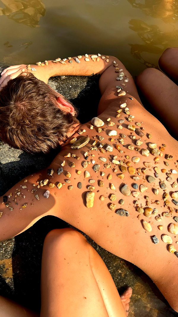 noa_mendel_ instagram image archive image