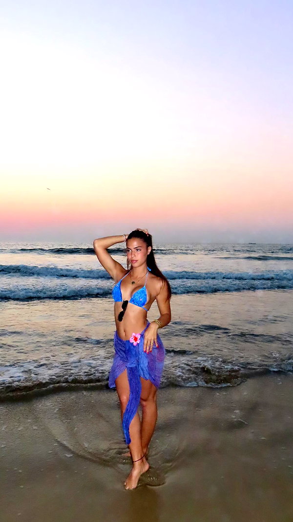 noa_mendel_ instagram image archive image
