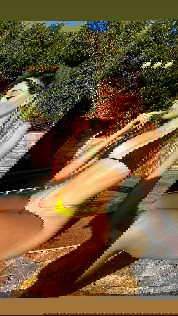 noeemiimii noeemiimii archive image