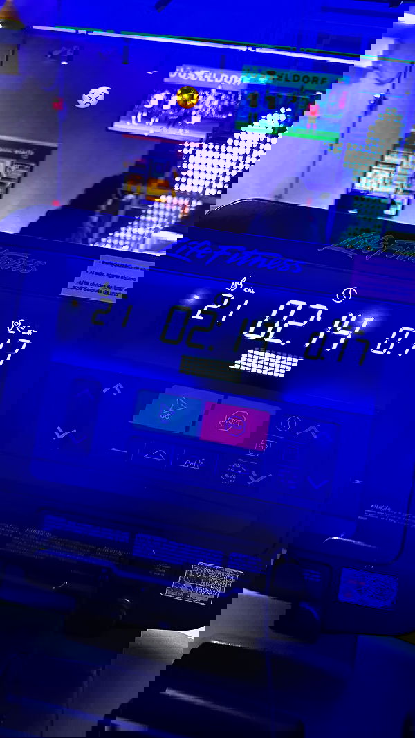 noeemiimii noeemiimii archive image