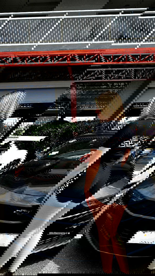 noeemiimii noeemiimii archive image