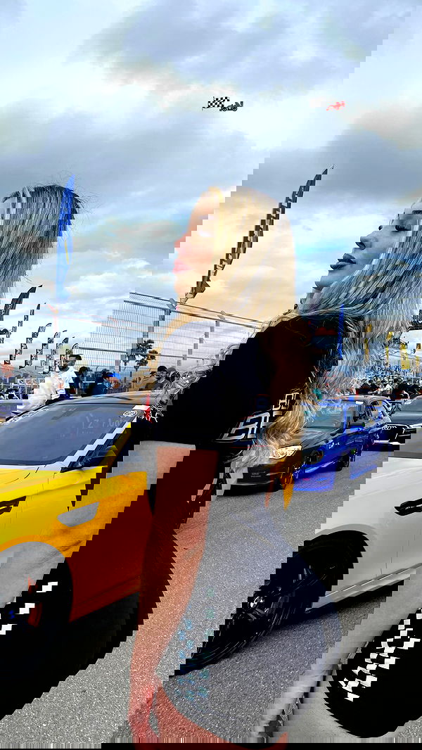 noeemiimii noeemiimii archive image