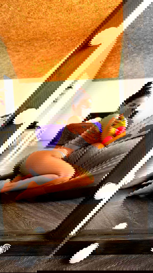 nyityam nyityam archive image