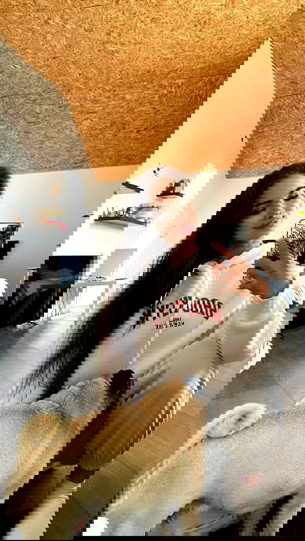 nyityam nyityam archive image