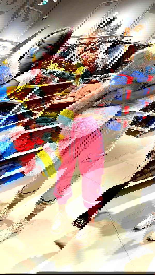 nyityam nyityam archive image