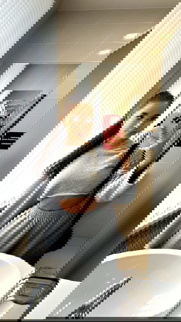 nyityam nyityam archive image