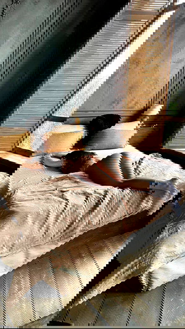 nyityam nyityam archive image