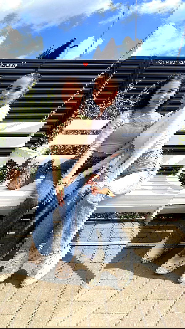 nyityam nyityam archive image