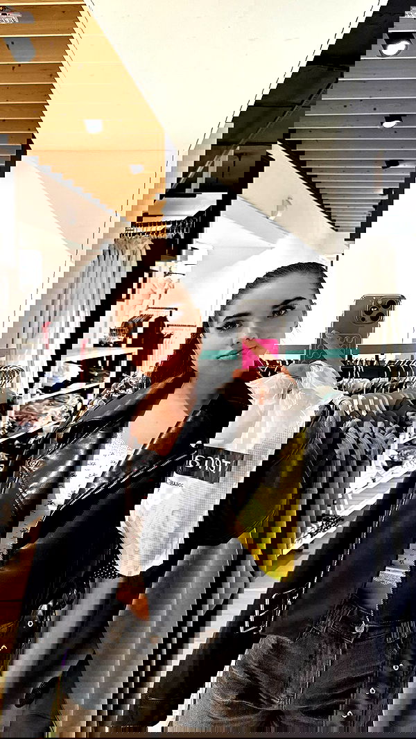 nyityam nyityam archive image