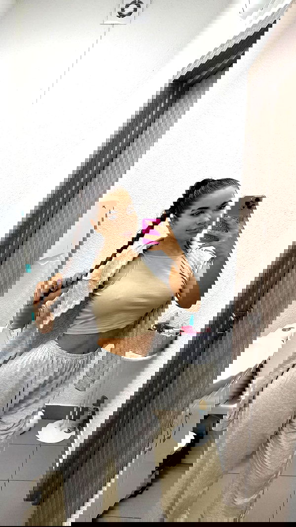 nyityam nyityam archive image