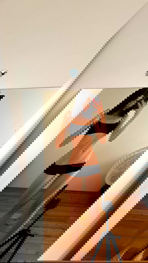 quincymood quincymood archive image