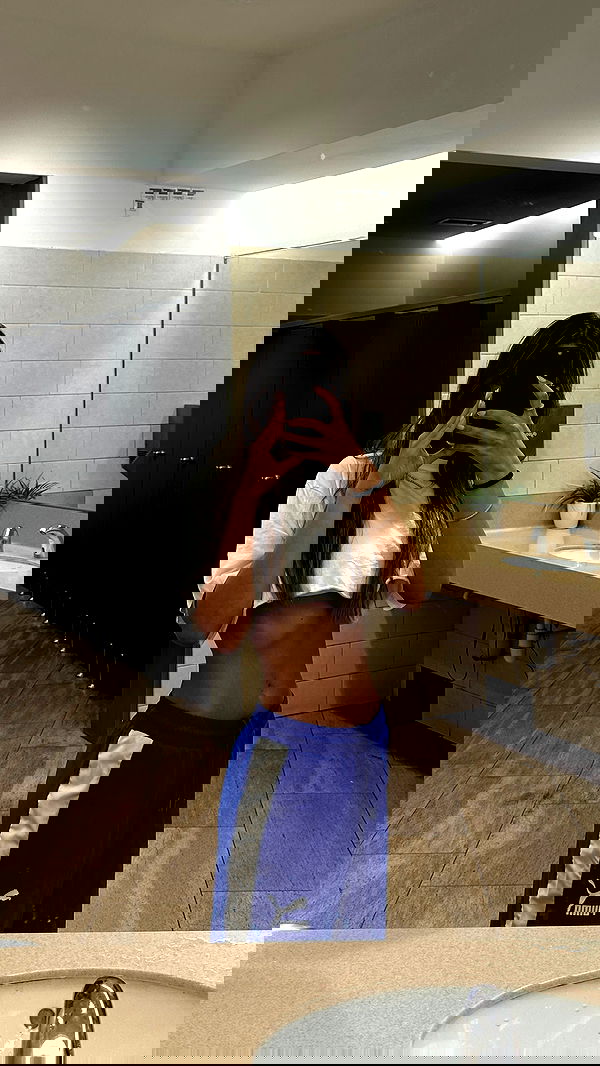 roni.benshushan roni.benshushan archive image