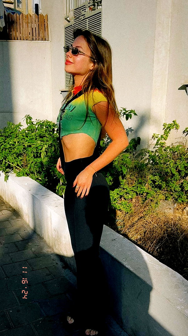 roni_ackerman instagram image archive image