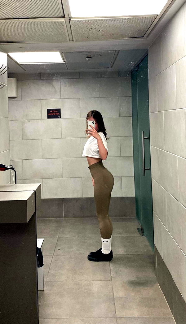 roni_ackerman instagram image archive image