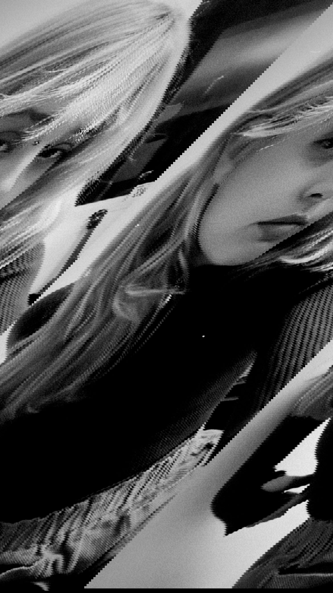 ronyida_ instagram image archive image