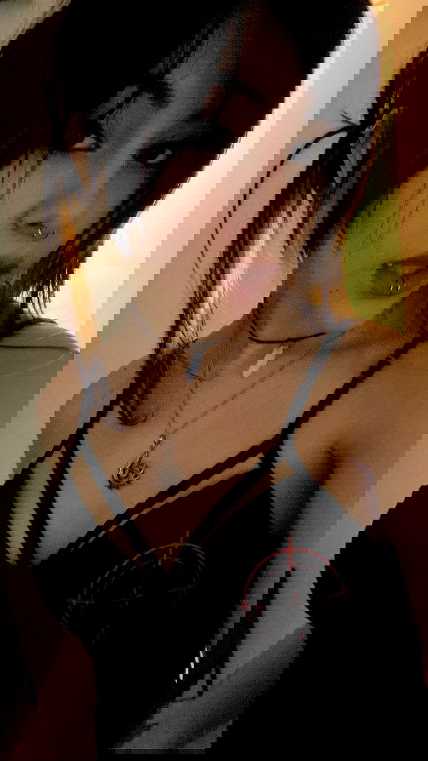 rose_xanne rose_xanne archive image