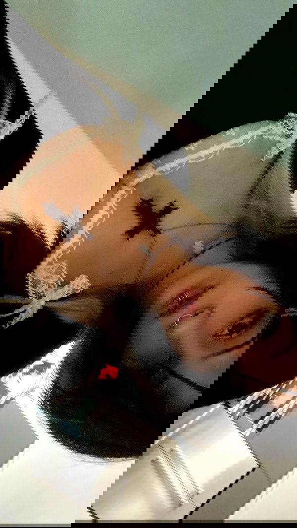 rose_xanne rose_xanne archive image