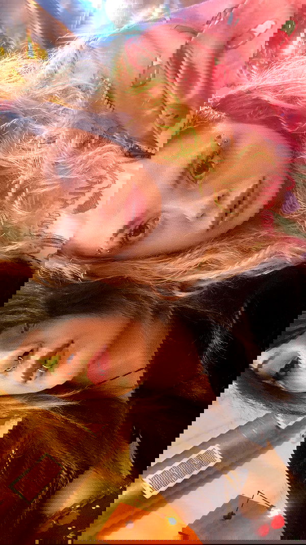 rose_xanne rose_xanne archive image