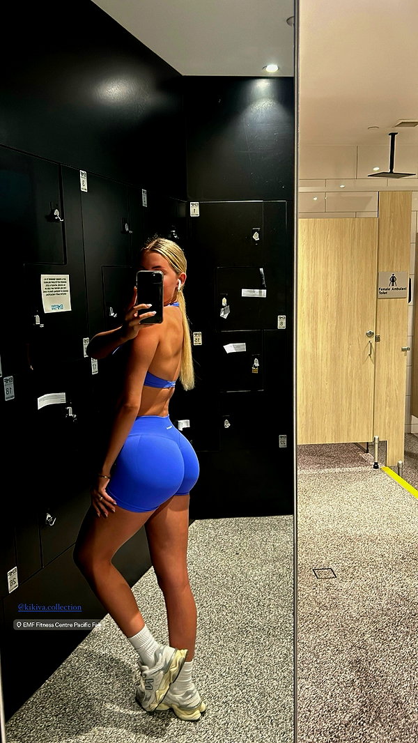 sandrineburgess instagram image archive image