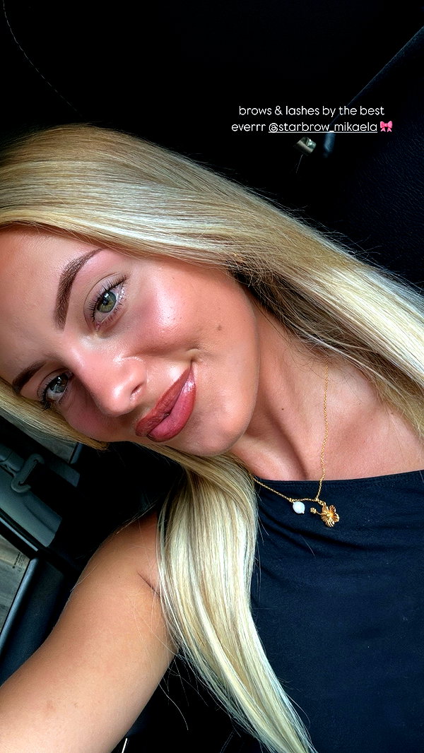 sandrineburgess instagram image archive image