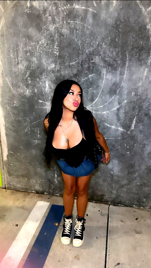 sariixo_ instagram image archive image