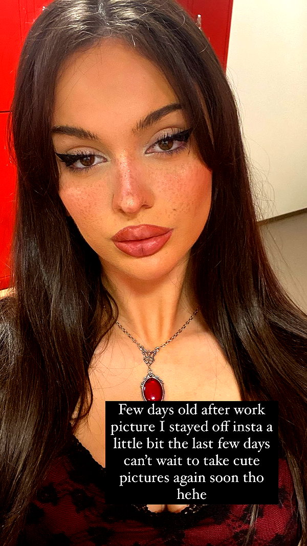 scarlettzofi instagram image archive image