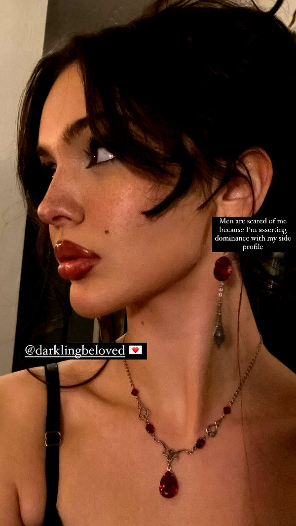 scarlettzofi instagram image archive image